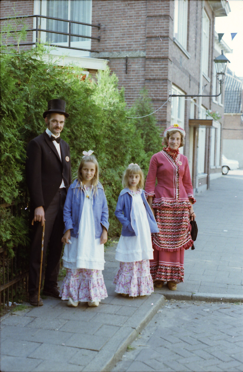 1975 • Schoolfeest divers jubileumjaar