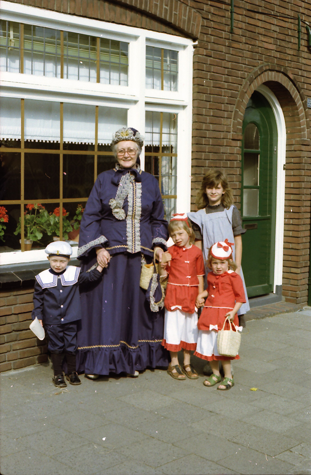 1975 • Schoolfeest divers jubileumjaar