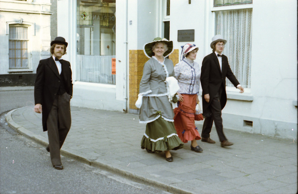 1975 • Schoolfeest divers jubileumjaar