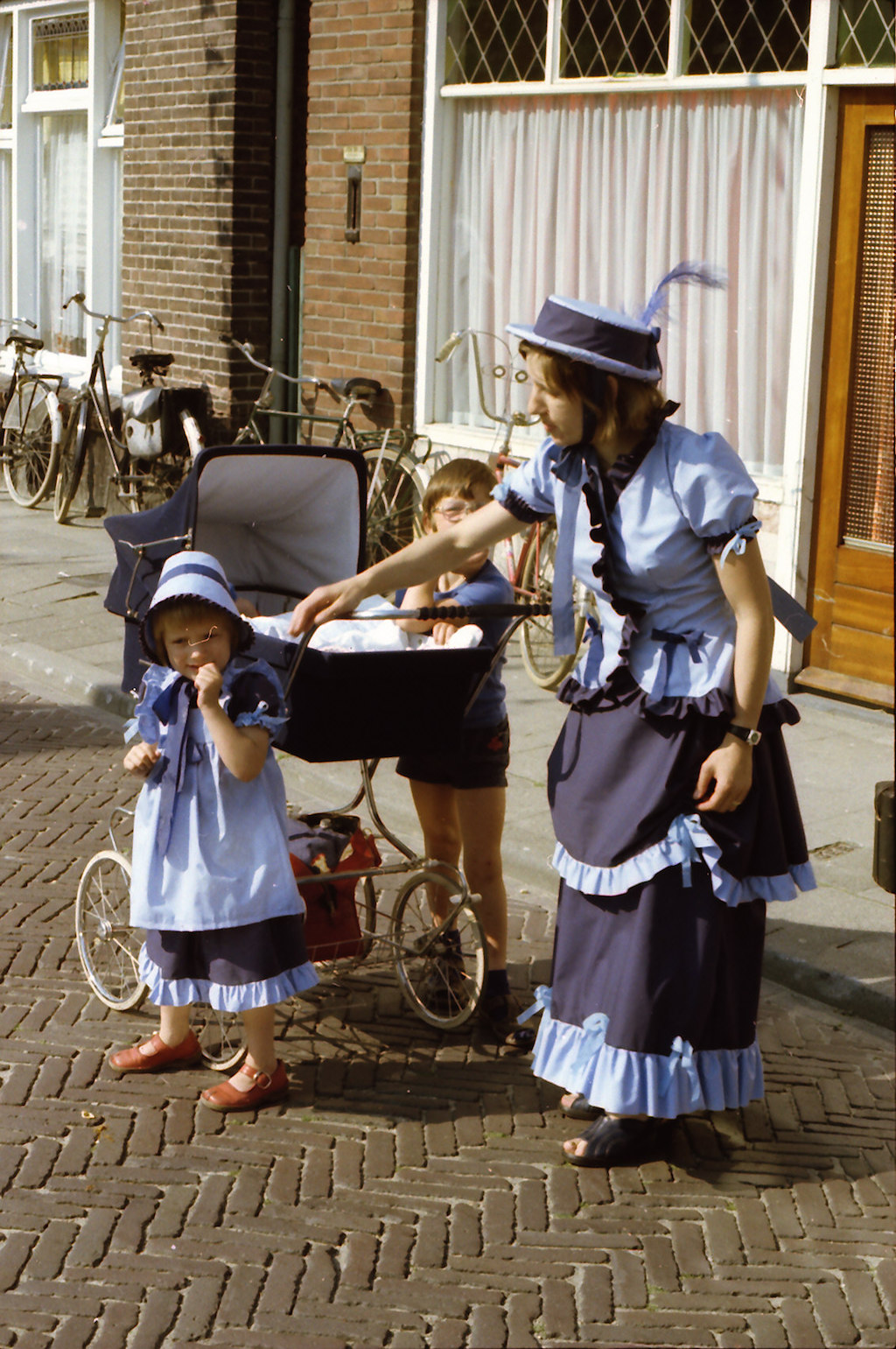 1975 • Schoolfeest divers jubileumjaar