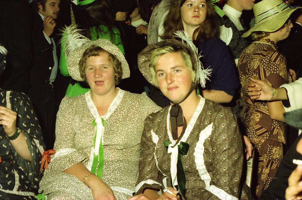 1975 • Schoolfeest divers jubileumjaar