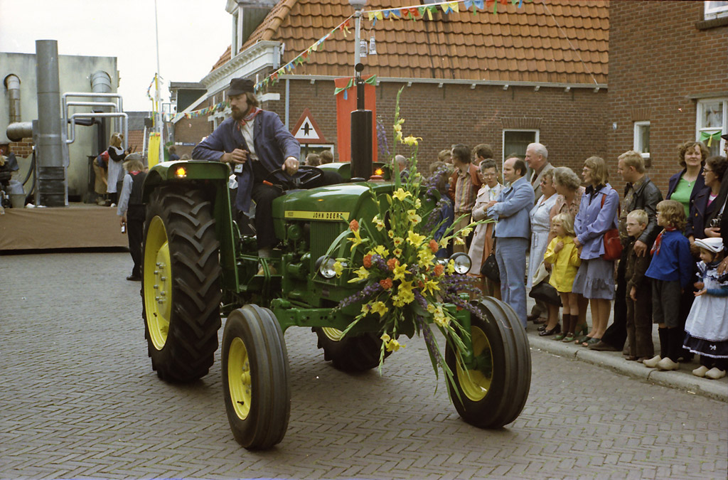 1975 • Schoolfeest divers jubileumjaar