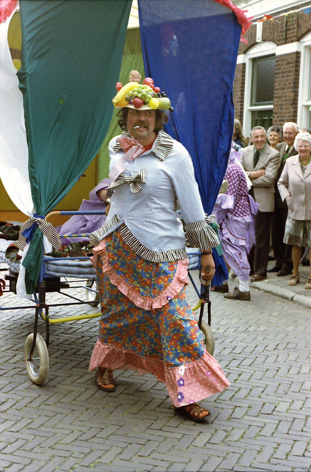 1975 • Schoolfeest divers jubileumjaar