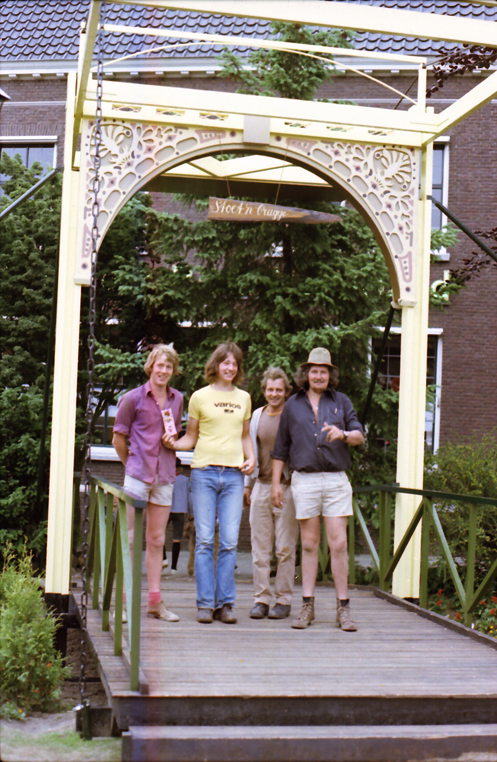 1975 • Schoolfeest divers jubileumjaar