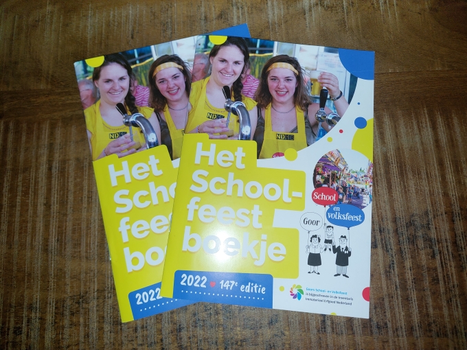 Schoolfeestboekje 2022 gepresenteerd